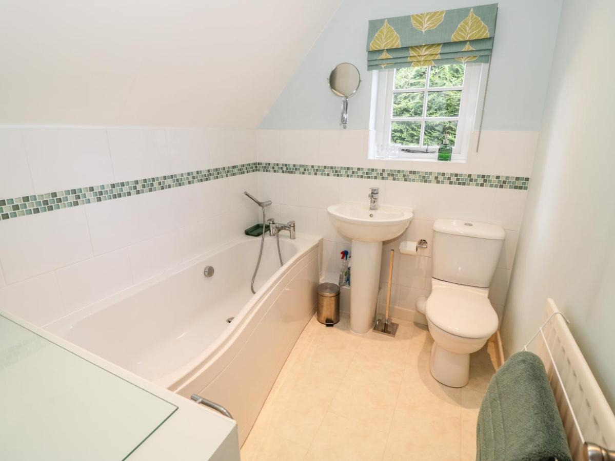 Hock-Tide Cottage Кенилуърт Екстериор снимка